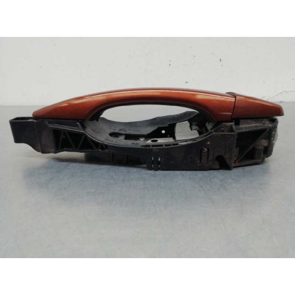 Recambio de maneta exterior delantera derecha para peugeot 3008 style referencia OEM IAM GE0016532 MARRON 9802977180
