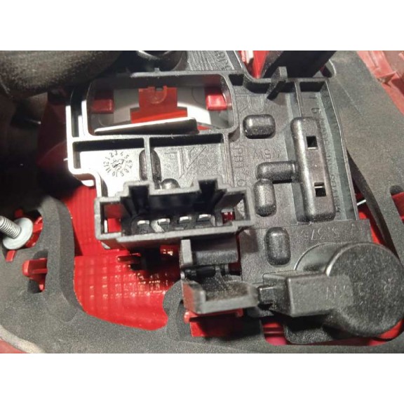 Recambio de piloto trasero derecho interior para seat ibiza st (6j8) style itech referencia OEM IAM 6J8945094 RANCHERA 