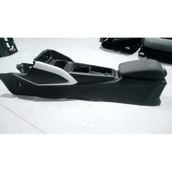 Recambio de consola central para audi q2 (gab) sport edition referencia OEM IAM   