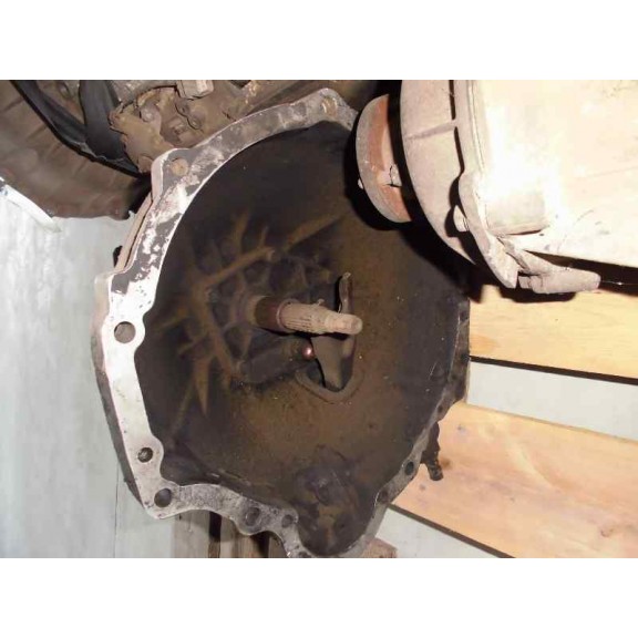 Recambio de caja cambios para nissan trade caja cerrada, techo elevado referencia OEM IAM   