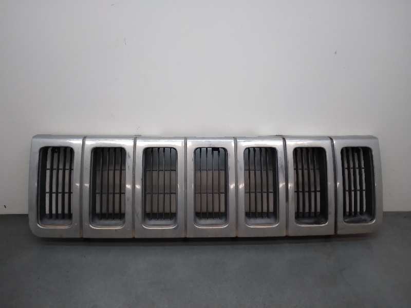 Recambio de rejilla delantera para jeep gr.cherokee (zj)/(z) 2.5 turbodiesel referencia OEM IAM 55055059  