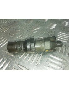 Recambio de inyector para volkswagen polo berlina (6n1) básico referencia OEM IAM 028130201C  