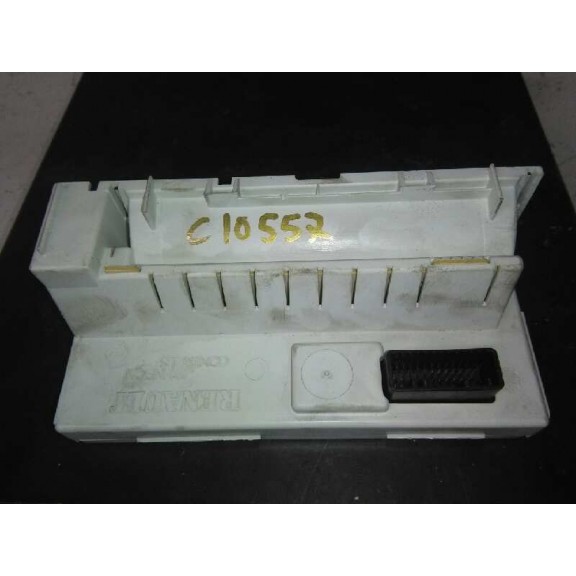 Recambio de display para renault megane ii berlina 5p authentique referencia OEM IAM 8200290543  