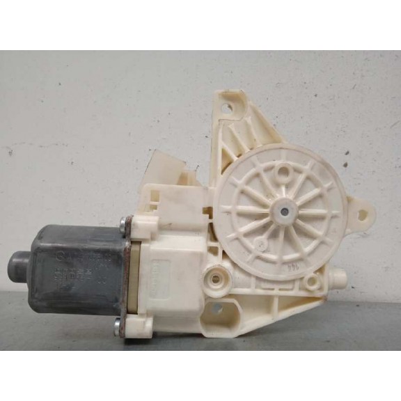 Recambio de motor elevalunas delantero izquierdo para mercedes-benz clase b (w246) b 180 cdi be (246.200) referencia OEM IAM A24