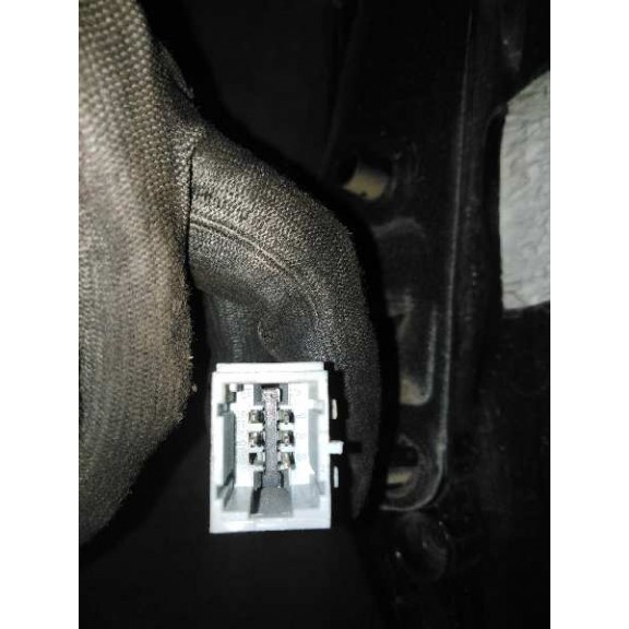 Recambio de retrovisor izquierdo para nissan interstar mod. 04 (x70) 2.5 dci diesel cat referencia OEM IAM  5 PIN NEGRO