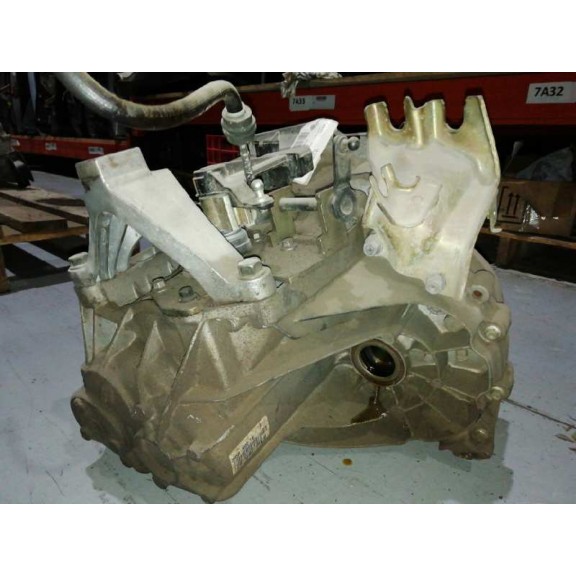 Recambio de caja cambios para mazda 3 berlina (bk) 1.6 cd diesel cat referencia OEM IAM Y601  