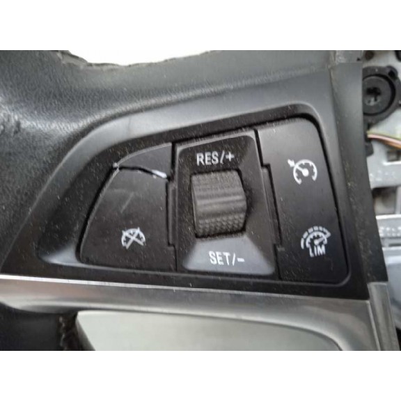 Recambio de volante para opel mokka x selective start/stop referencia OEM IAM  DESGASTADO CON MANDOS