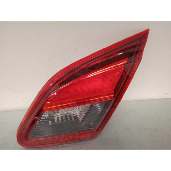 Recambio de piloto trasero derecho interior para opel corsa e 1.4 referencia OEM IAM 39012624 39012624BKD 028751411106