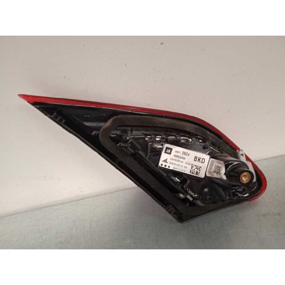 Recambio de piloto trasero derecho interior para opel corsa e 1.4 referencia OEM IAM 39012624 39012624BKD 028751411106