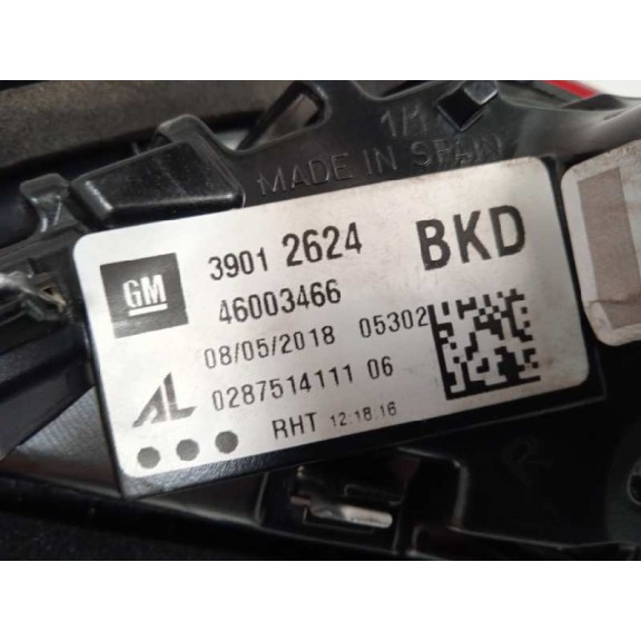 Recambio de piloto trasero derecho interior para opel corsa e 1.4 referencia OEM IAM 39012624 39012624BKD 028751411106