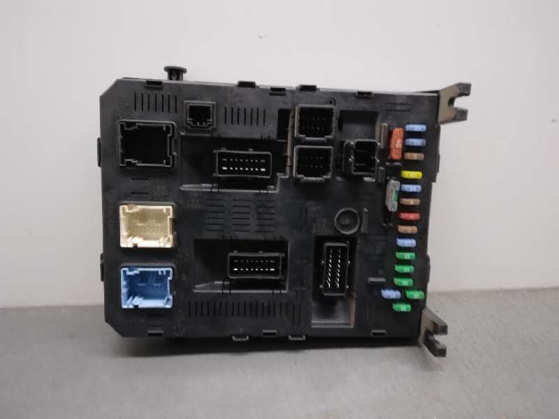 Recambio de centralita bsi para citroën c4 coupe collection referencia OEM IAM 216777914  