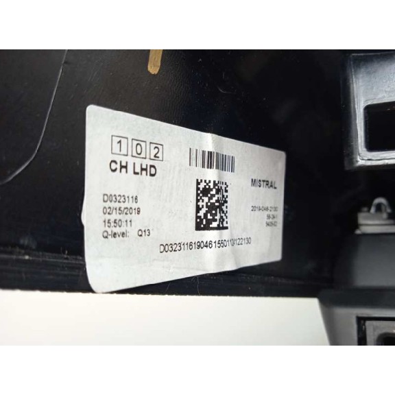 Recambio de apoyabrazos central para peugeot 3008 style referencia OEM IAM D0323116 9810060277 98100435ZD