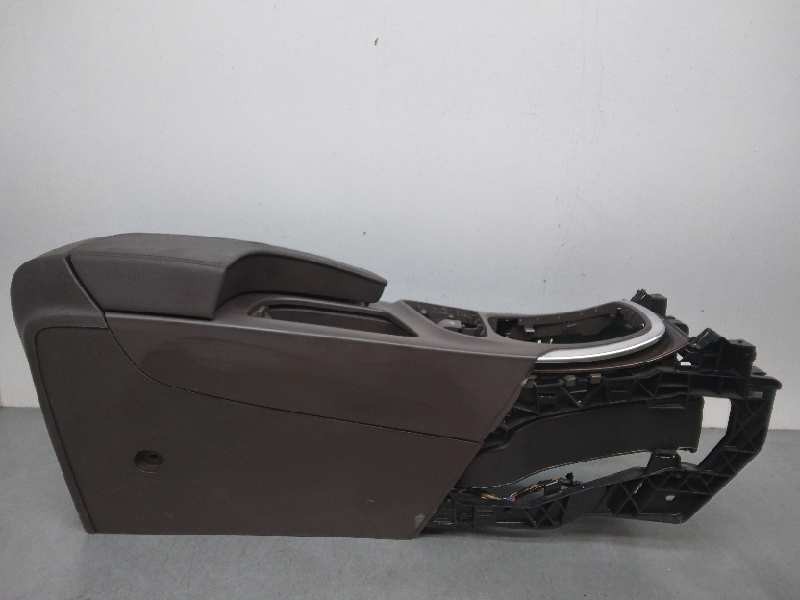 Recambio de apoyabrazos central para opel insignia berlina cosmo referencia OEM IAM  MARRÓN 