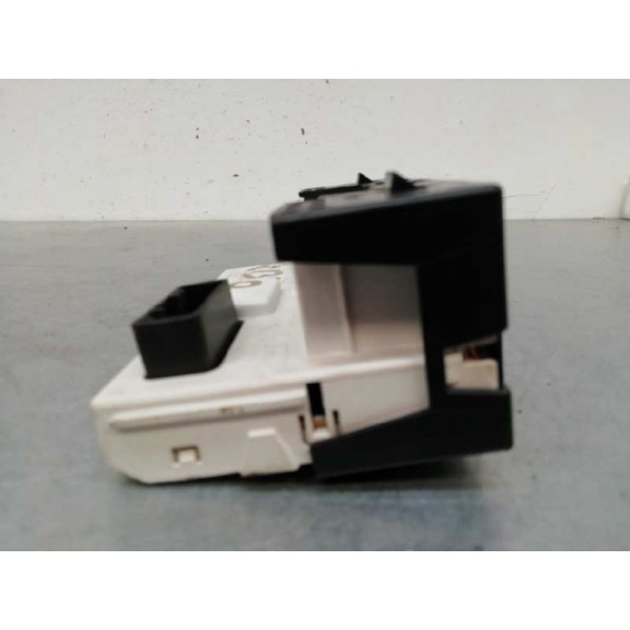 Recambio de display para renault megane ii berlina 5p authentique referencia OEM IAM 8200350498  