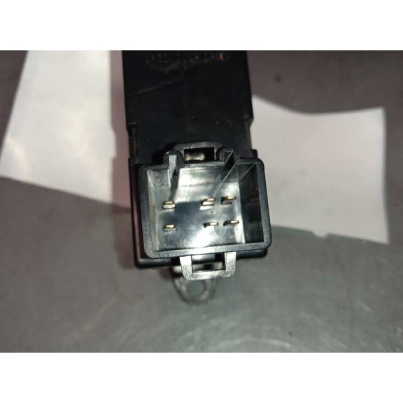 Recambio de mando elevalunas delantero derecho para daewoo nubira berlina cdx (1999) referencia OEM IAM   