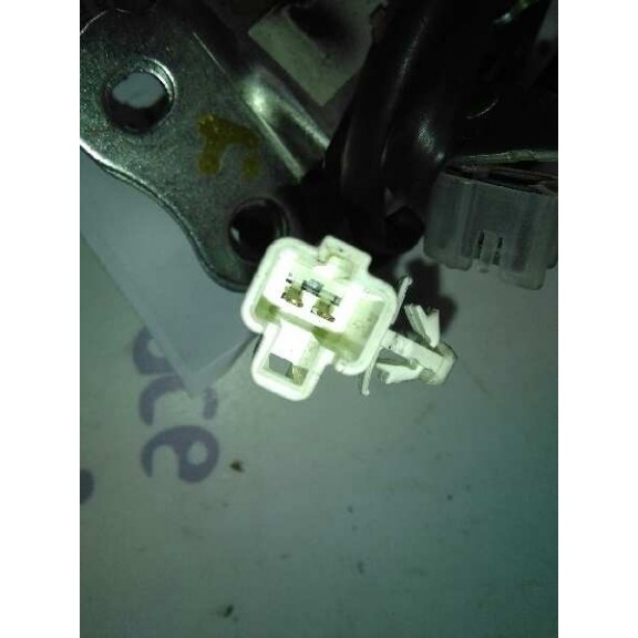 Recambio de cerradura maletero / porton para toyota yaris (ncp1/nlp1/scp1) 1.3 expo referencia OEM IAM   