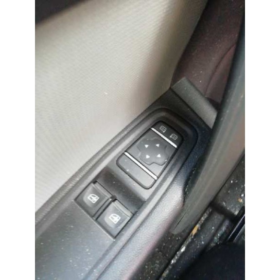 Recambio de mando elevalunas delantero izquierdo para renault kangoo iii 1.5 dci referencia OEM IAM   