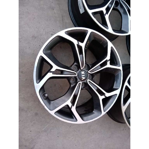 Recambio de juego llantas para kia sportage 1.6 crdi cat referencia OEM IAM 7.5JX19ET50.5 X4 19 SIN NEUMATICOS