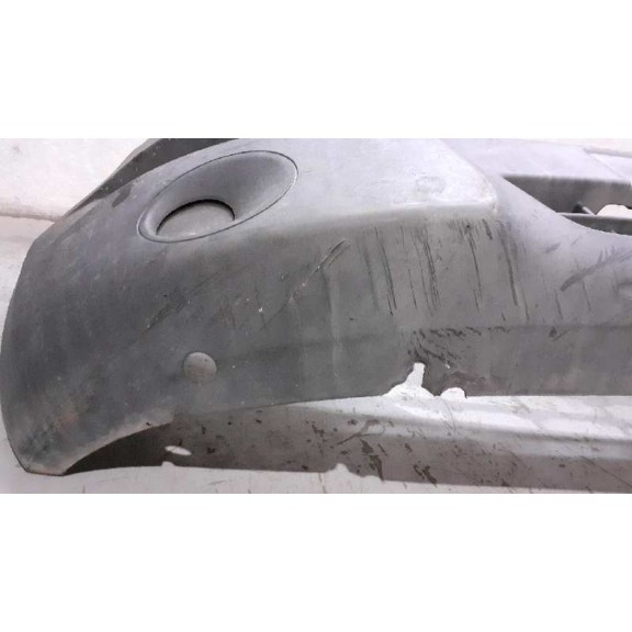 Recambio de paragolpes delantero para renault master kipper doka l3h1 3,5t referencia OEM IAM 620220006R TOCADO 620220007R