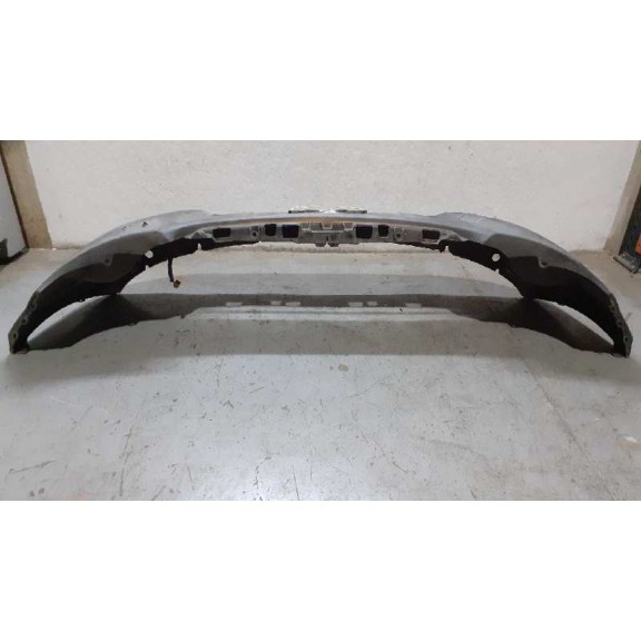 Recambio de paragolpes delantero para renault master kipper doka l3h1 3,5t referencia OEM IAM 620220006R TOCADO 620220007R