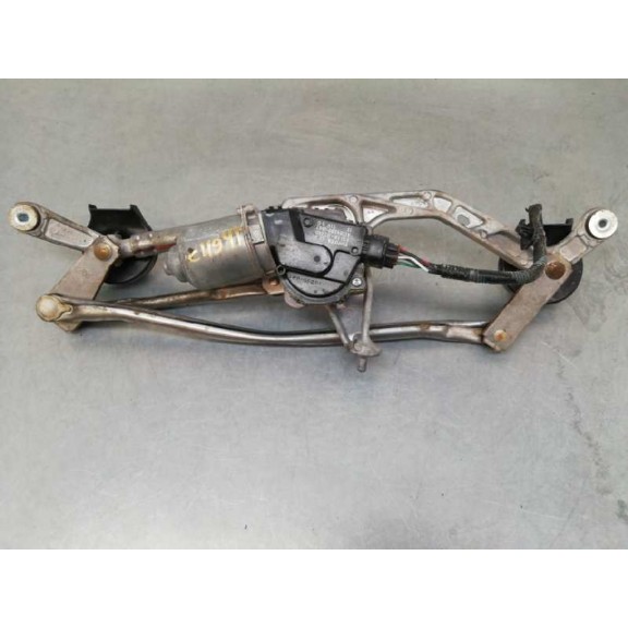 Recambio de motor limpia delantero para toyota auris 1.4 turbodiesel cat referencia OEM IAM 8511002340  5 CABLES
