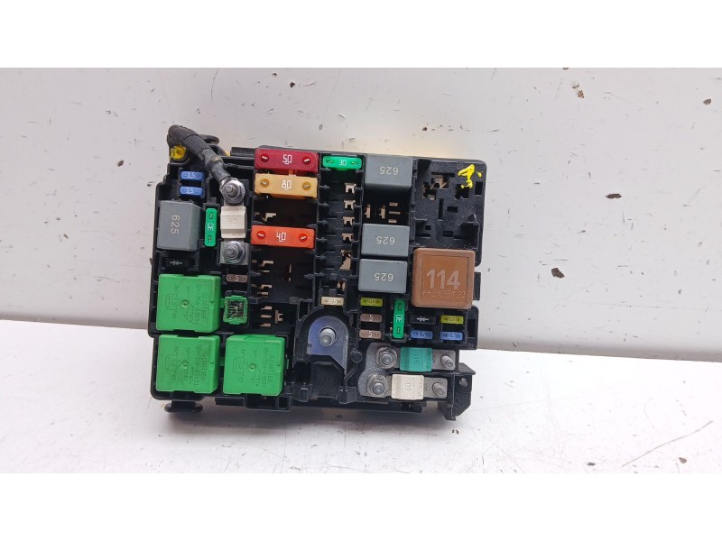 Recambio de caja reles / fusibles para peugeot expert furgoneta (v_) 1.5 bluehdi 100 referencia OEM IAM 9810295780 9804848180 