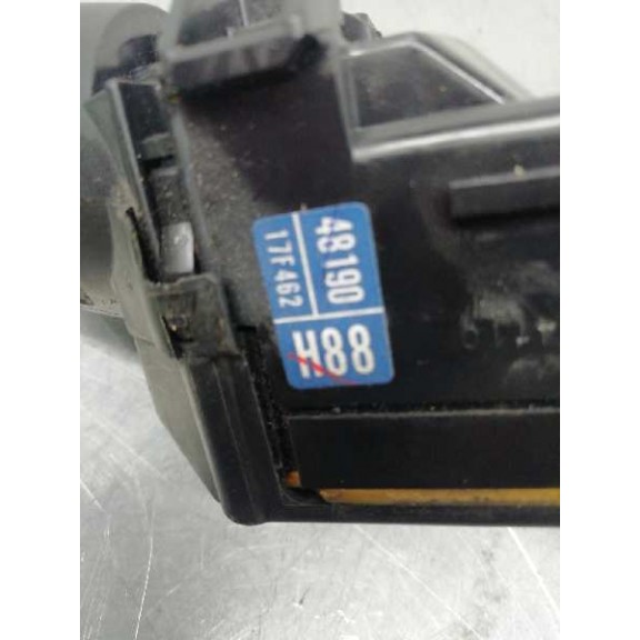 Recambio de mando limpia para lexus ct 200h referencia OEM IAM 4819017F462  