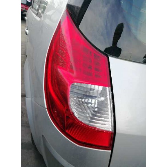 Recambio de piloto trasero izquierdo para renault grand scenic 1.6 referencia OEM IAM 8200474328 2ª 