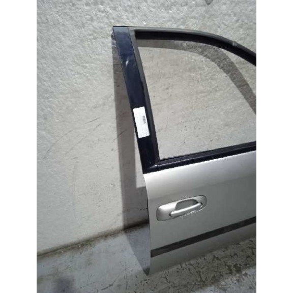 Recambio de puerta delantera derecha para chrysler voyager (rg) 2.4 lx (i) referencia OEM IAM 04717716AF SIN ACCESORIOS 04717716