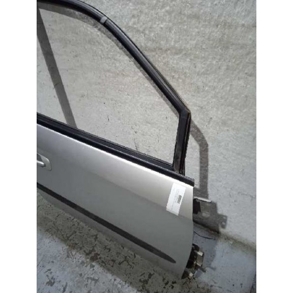 Recambio de puerta delantera derecha para chrysler voyager (rg) 2.4 lx (i) referencia OEM IAM 04717716AF SIN ACCESORIOS 04717716