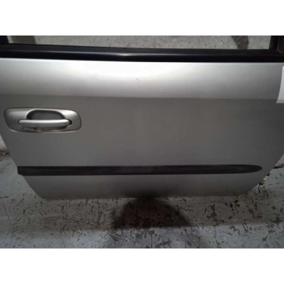 Recambio de puerta delantera derecha para chrysler voyager (rg) 2.4 lx (i) referencia OEM IAM 04717716AF SIN ACCESORIOS 04717716
