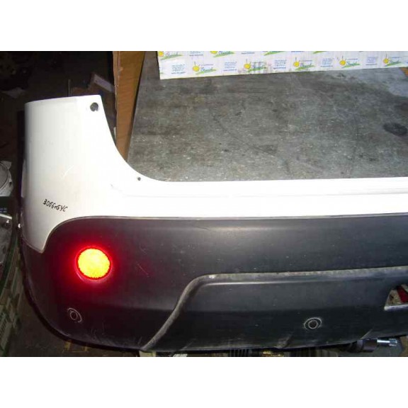 Recambio de paragolpes trasero para nissan qashqai (j10) tekna referencia OEM IAM  BLANCO 1ºSERIE C/SENSORES APARC.