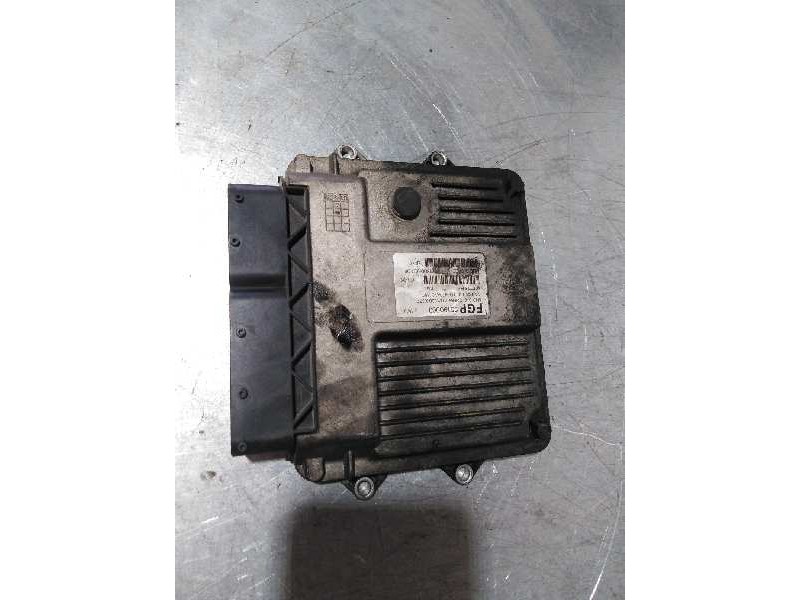 Recambio de centralita motor uce para opel corsa c cosmo referencia OEM IAM 55190069  