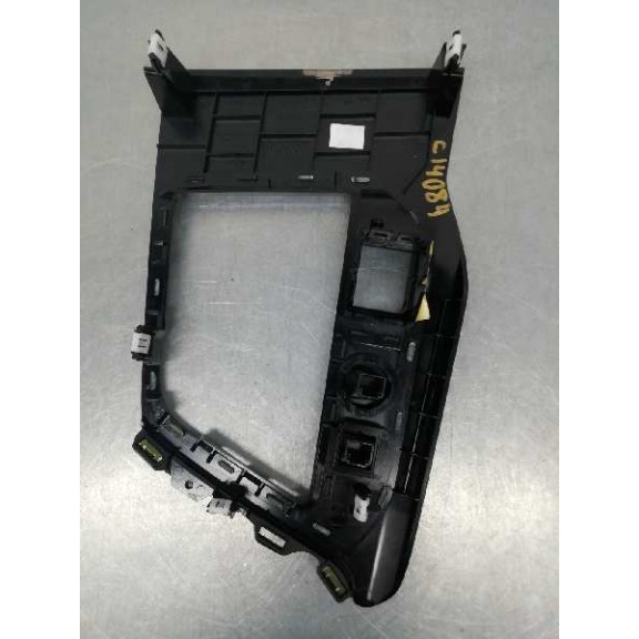 Recambio de plasticos para peugeot 3008 style referencia OEM IAM 98201717ZD EMBELLECEDOR PALANCA CAMBIO