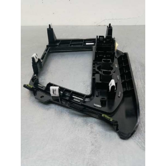 Recambio de plasticos para peugeot 3008 style referencia OEM IAM 98201717ZD EMBELLECEDOR PALANCA CAMBIO