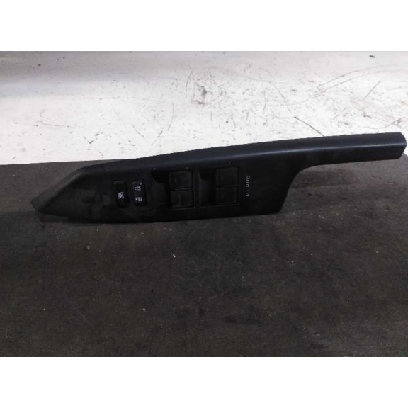 Recambio de mando elevalunas delantero izquierdo para lexus ct 200h referencia OEM IAM 8404033100  8404033100