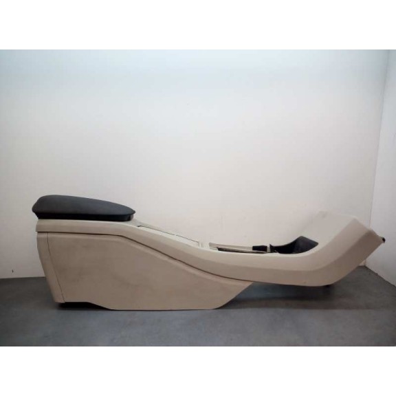 Recambio de apoyabrazos central para volvo v40 kinetic referencia OEM IAM 01302307CHS  