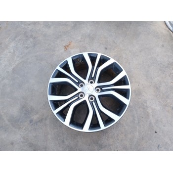 LLANTA DELANTERA DERECHA 4250D659 x1