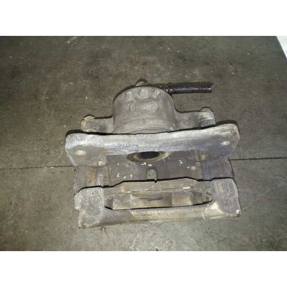 Recambio de pinza freno delantera derecha para lexus ct 200h referencia OEM IAM  MARCA NO TIENE 