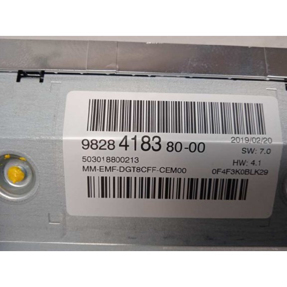 Recambio de pantalla multifuncion para peugeot 3008 style referencia OEM IAM 9828418380  