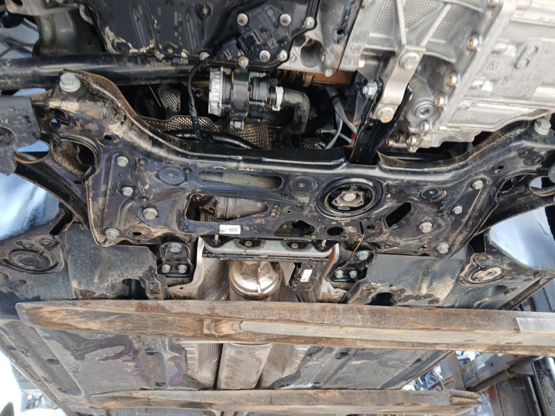 Recambio de puente delantero para cupra formentor (km7) 1.4 e-hybrid referencia OEM IAM 5WA199315F  