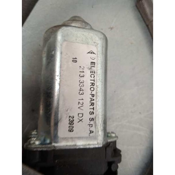 Recambio de elevalunas delantero derecho para chrysler voyager (rg) 2.4 lx (i) referencia OEM IAM  ELÉCTRICO 2 PINS