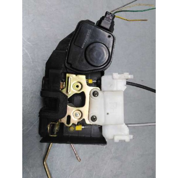 Recambio de cerradura puerta delantera derecha para hyundai elantra (xd) 2.0 gls (5-ptas.) (2004) referencia OEM IAM   4 CABLES