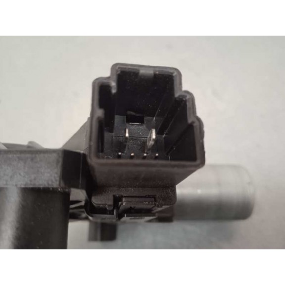 Recambio de motor elevalunas trasero derecho para volvo v40 kinetic referencia OEM IAM A2469063100 968740101 6 PINS