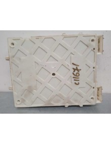 Recambio de caja reles / fusibles para volvo v40 kinetic referencia OEM IAM 31453132   2