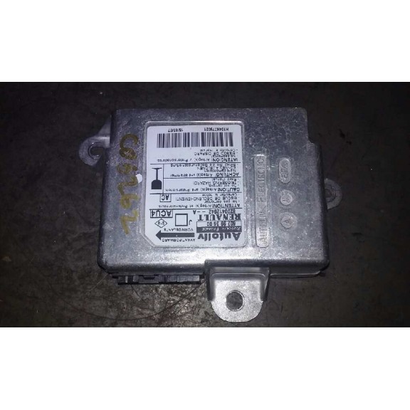 Recambio de centralita airbag para renault scenic ii emotion referencia OEM IAM 8200412042  