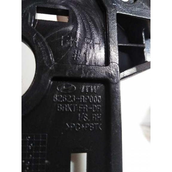 Recambio de maneta interior delantera derecha para lexus ct 200h referencia OEM IAM 82623RP000  82623RP000