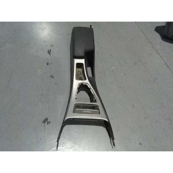 Recambio de consola central para bmw serie 3 berlina (e90) 320d referencia OEM IAM 08651541  