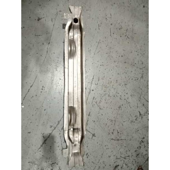 Recambio de refuerzo paragolpes delantero para audi a6 berlina (4f2) 2.7 tdi referencia OEM IAM   