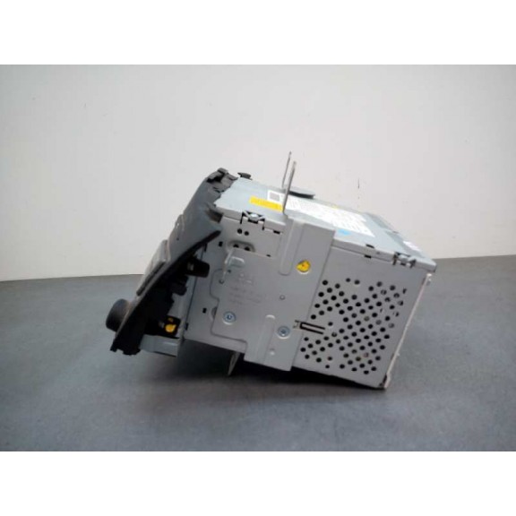 Recambio de sistema audio / radio cd para hyundai ix35 classic 2wd referencia OEM IAM 961502Y010  